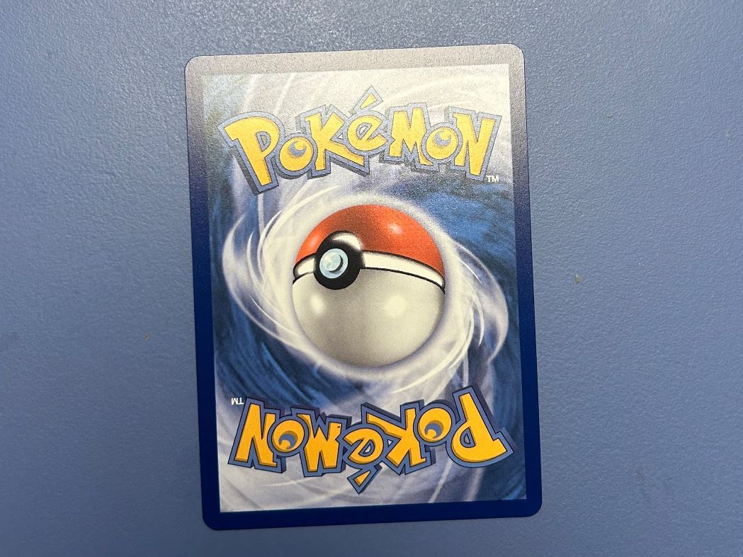 Pokémon Carte collezionabili: Pokémon Emma 107/086 CRI EN – Usato da Schlieren venduto da happymerchant64 1