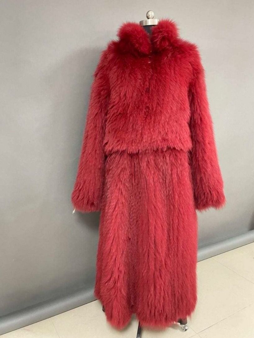 Vestiti: Neu Echtpelz Pelz Blaufuchs Rock Pullover Set M-L fox fur – Nuovo e nell'imballaggio originale da Obergösgen venduto da crystalfox