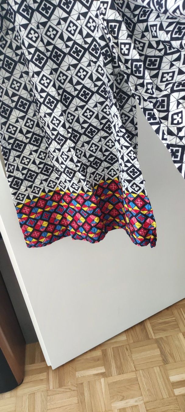 Tute: Sommer Jumpsuit mit grafischem Print – Nuovo (secondo la descrizione) da Rüti ZH venduto da Happynong 2