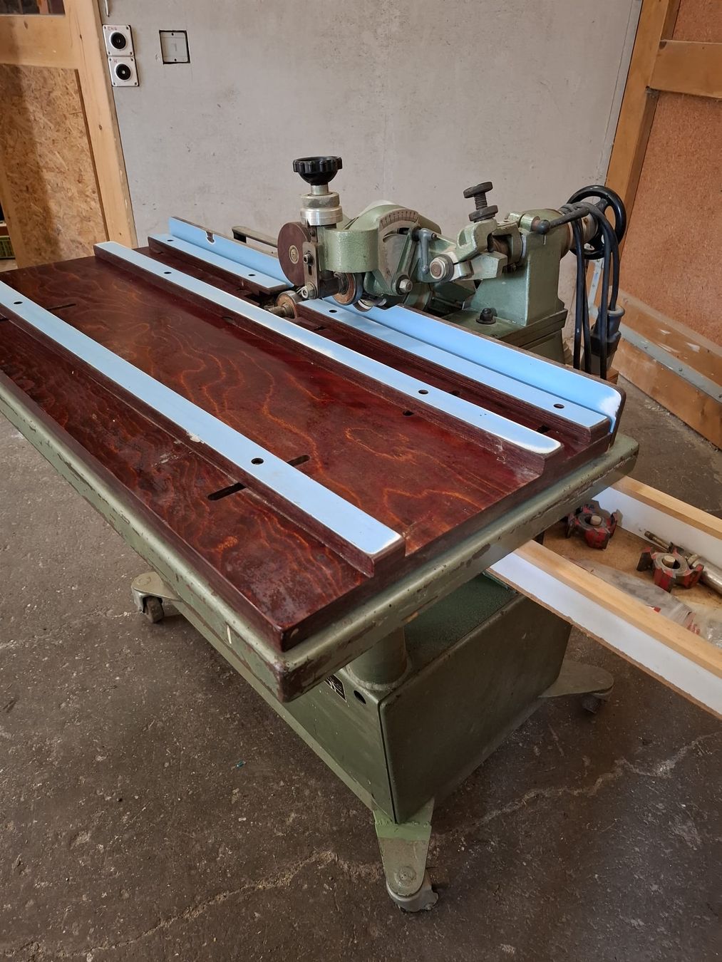 Tutte le macchine: Fräsmaschine – Usato da Lichtensteig venduto da Tigi1000 1