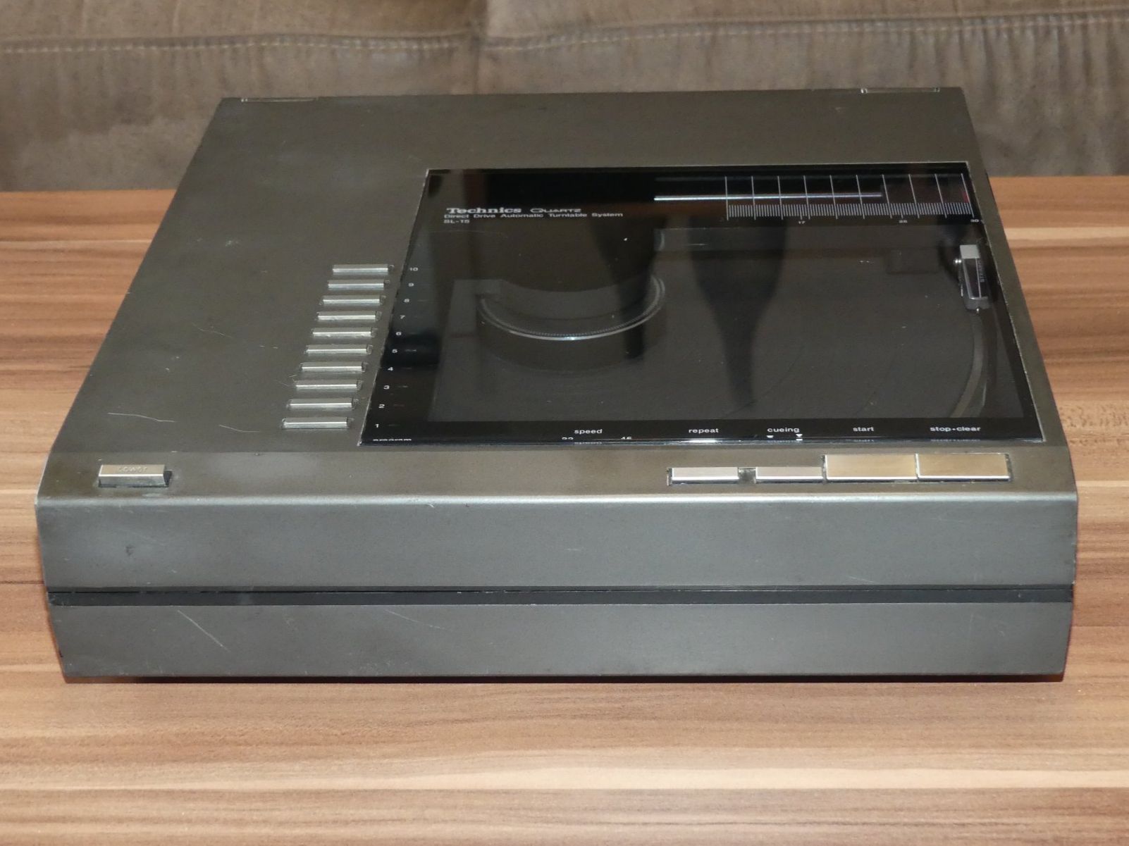 Technics Giradischi: Technics SL-15 Quartz Controlled Direct-Drive Plattenspieler – Usato da Tägerwilen venduto da schtephschen 1