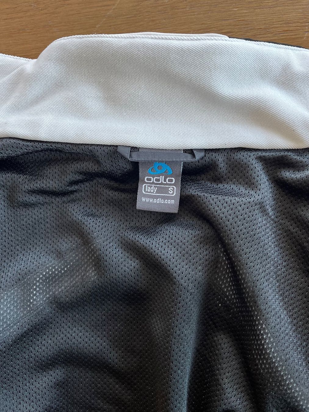 Odlo Giacche: Odlo Windjacke Damen S – Usato da Zürich venduto da aneme 5