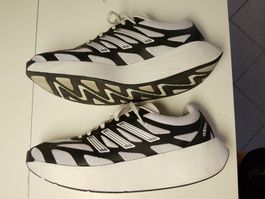 Neuwertiger Adidas Adizero Aruku Laufschuh gr. 46