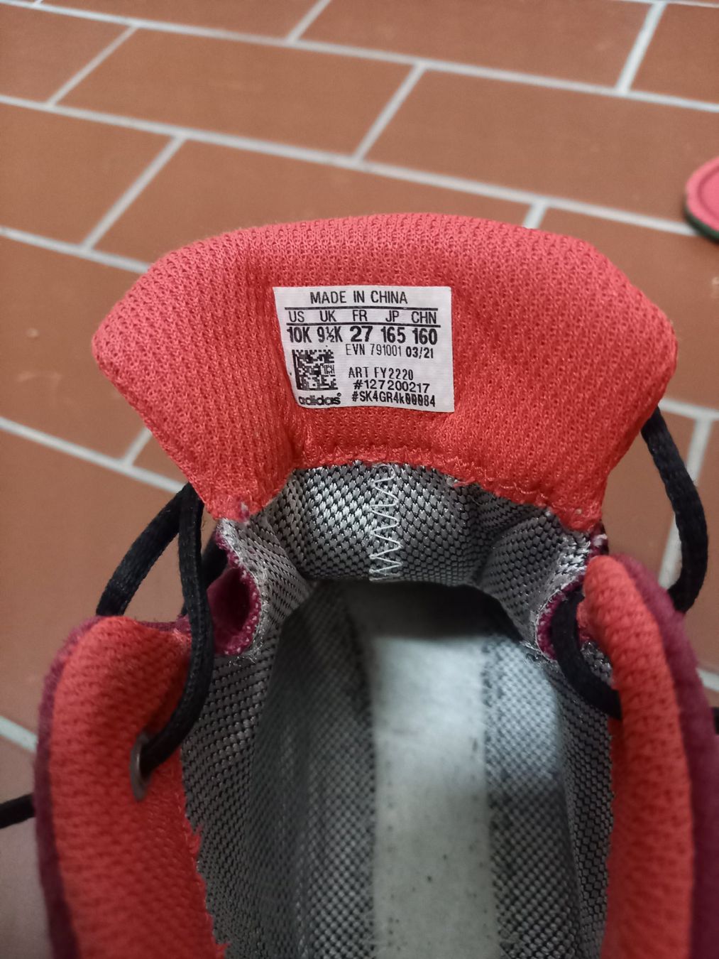 Adidas Scarpe per ragazzi: Adidas Terrex Wanderschuhe, gebraucht, Grösse 27 – Usato da Zürich venduto da HansBald 4
