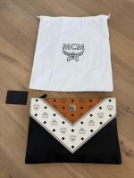 Neu Original MCM Pouch