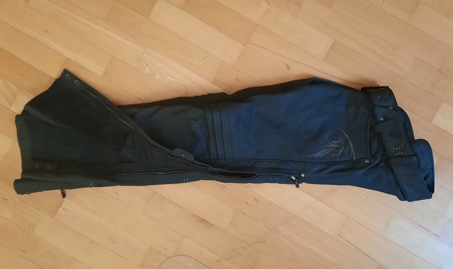 Pantaloni: Motorradhose Damen, Leder, Gr. 38 – Usato da Wallisellen venduto da denisepe 2