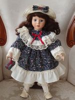 Porzellanpuppen von "The Promenade Collection"