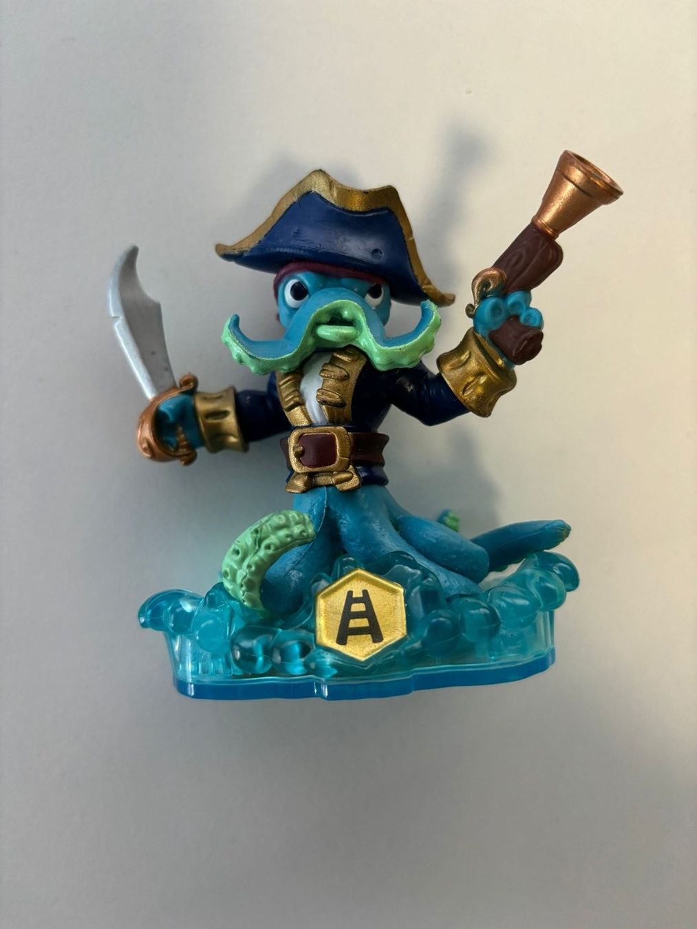 Statuette: Skylanders Swap Force Wash Buckler Figur – Usato da Herisau venduto da Seyashop1