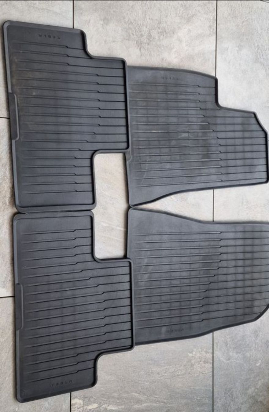 Tesla Tappeti & Tappetini: Tesla Model 3 Automatten Set Fussmatten – Nuovo (secondo la descrizione) da Worben venduto da Andrea0145