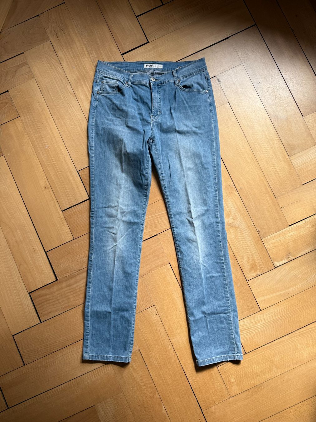 Angels Jeans: ANGELS - Jeans hellblau 42 – Gebraucht aus Zürich von Diazaio