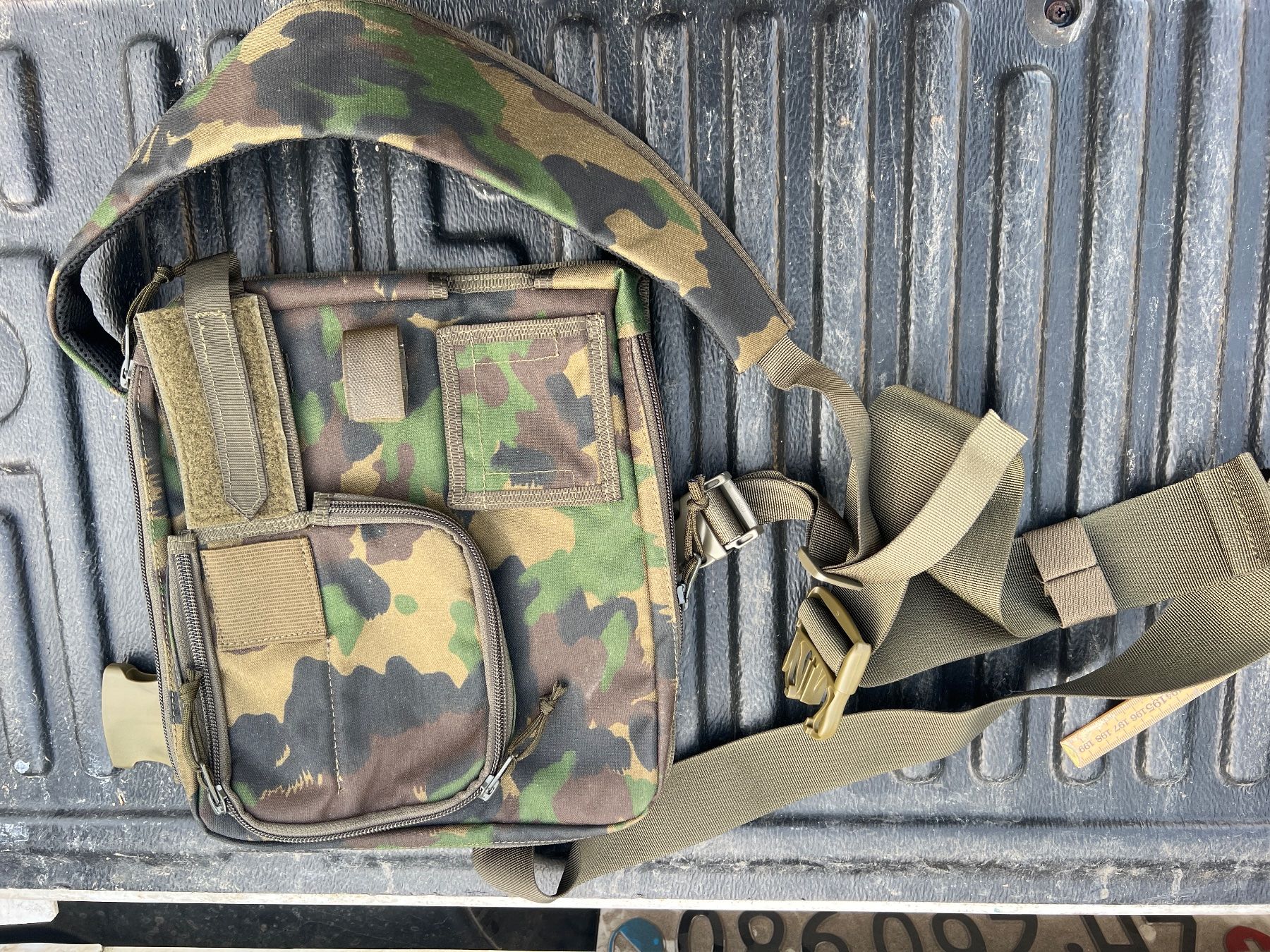 Schweizer Armee Borse: Swiss Army Funkertasche – Nuovo (secondo la descrizione) da Egg b. Zürich venduto da SwissTradingAgency 2