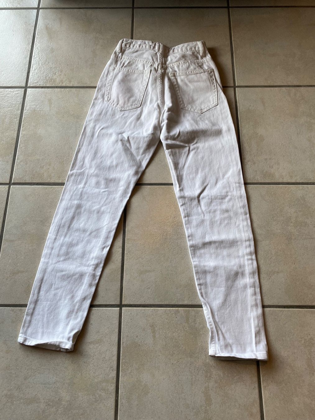 Tally Weijl Jeans: TALLY WEIJL Jeans 32 weiß – D'occasion à Orpund par Mary8972 3