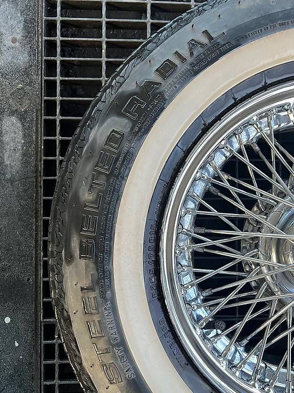 Pneumatici & Ruote complete: 4 cerchi originali con gallettoni Jaguar E TYPE – Usato da Riva San Vitale venduto da luisanoseda 2