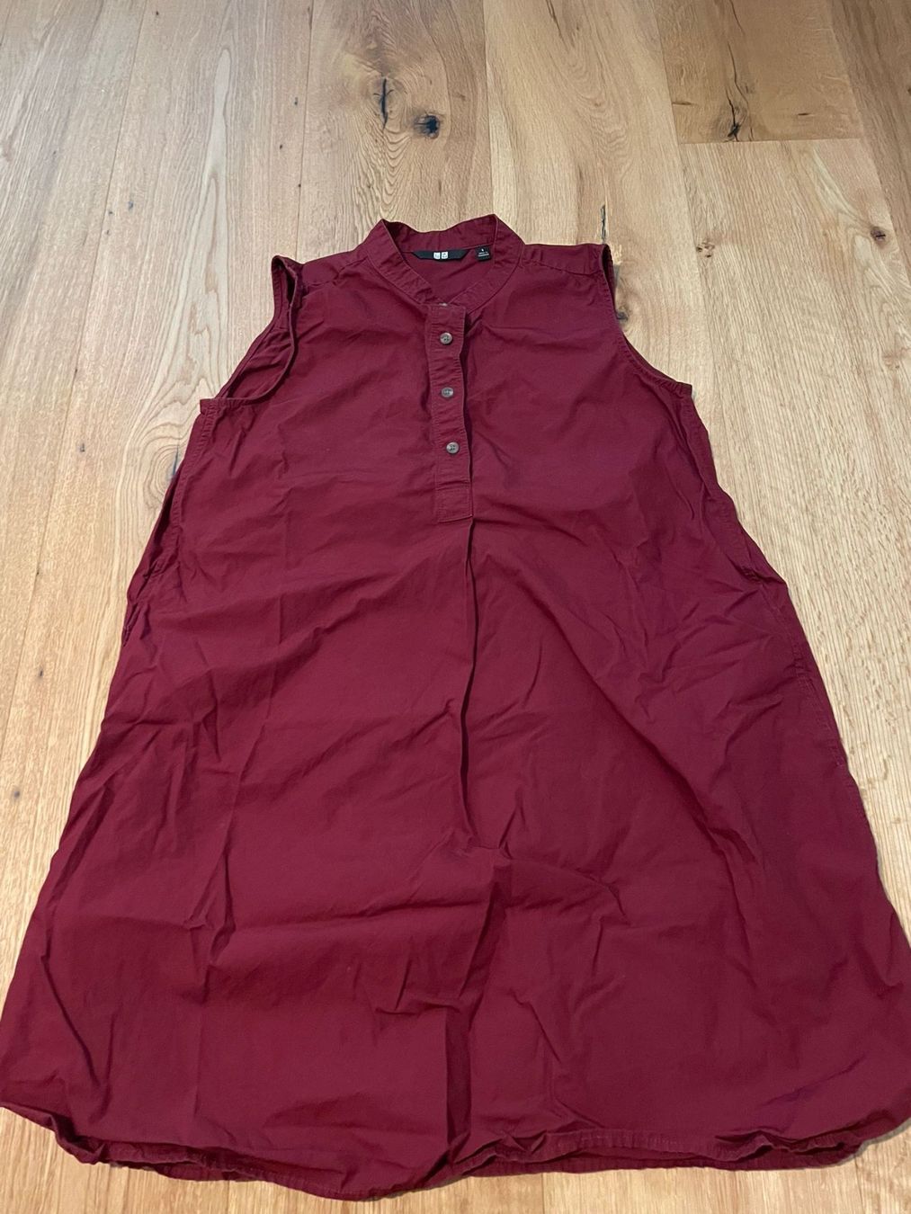 Uniqlo Vestiti: Uniqlo Kleid – Usato da Basadingen venduto da ChristabelsCloset