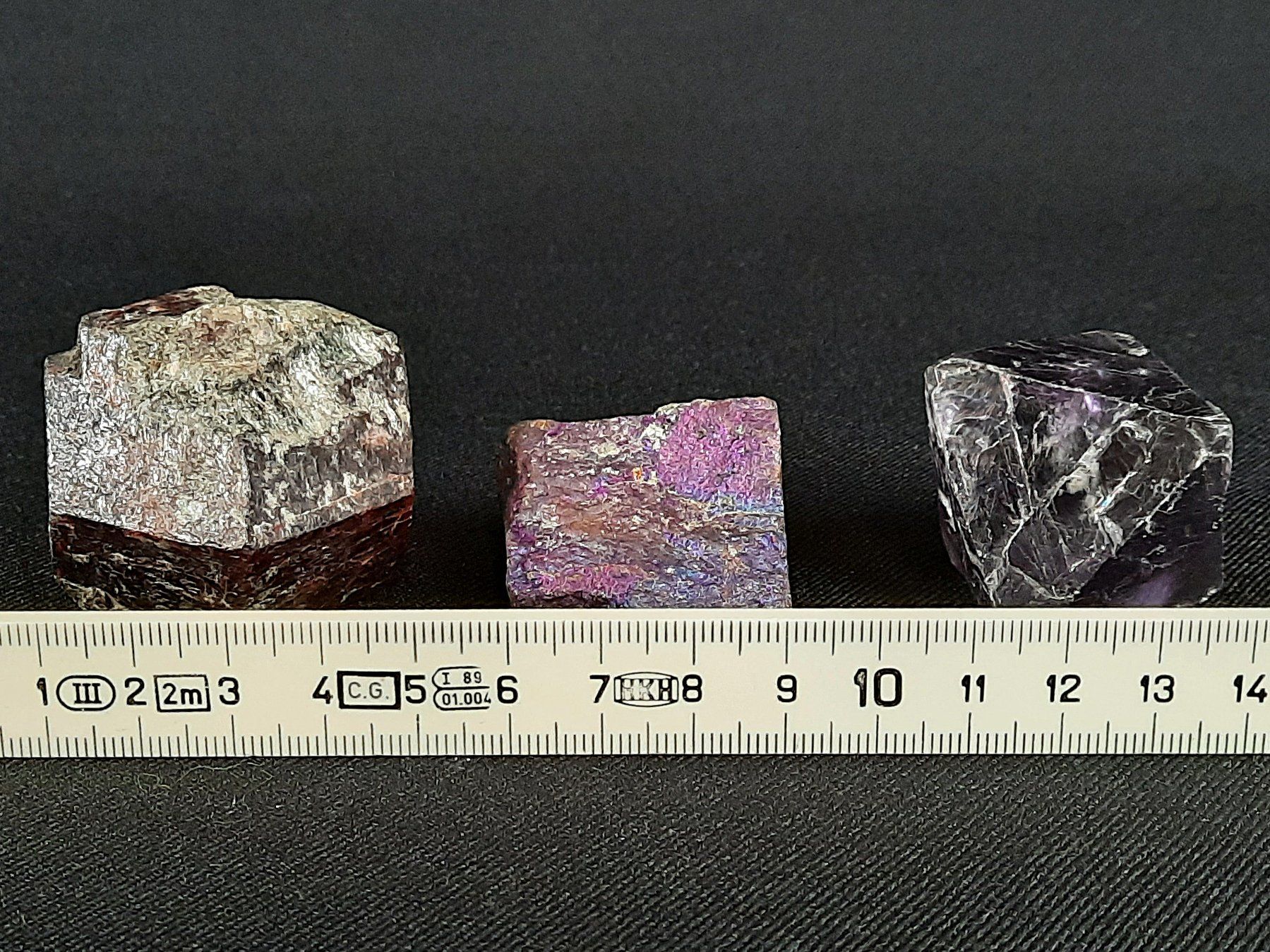 Minerali & Pietre curative: Almandin, Chalkopyrit und Fluorit-Kristall – Usato da Beinwil am See venduto da Restwert_Beinwil 9