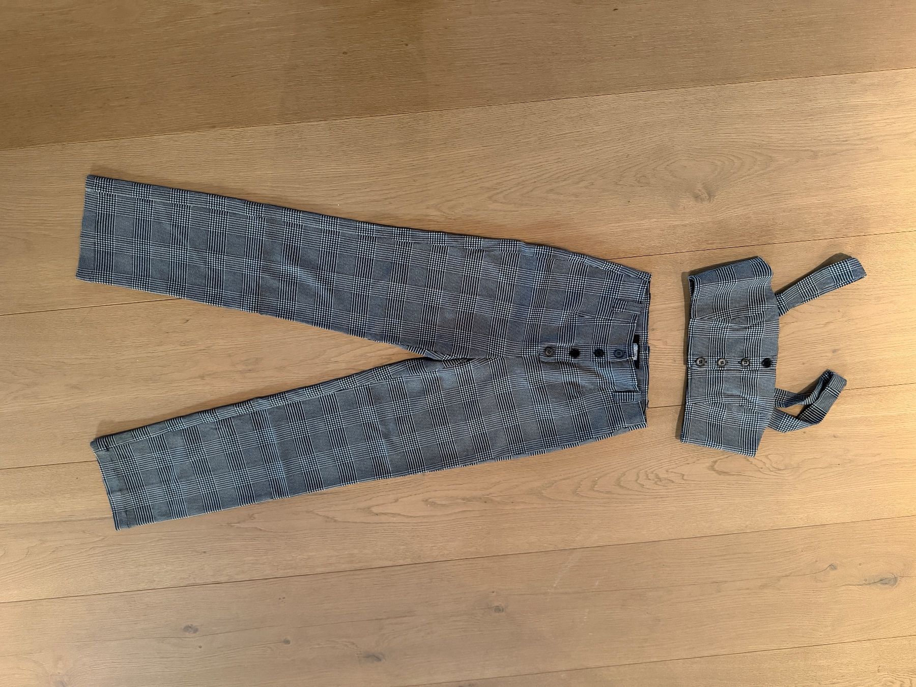 Reformation Lotti di vestiti: Reformation 2 pieces set – Usato da Zürich venduto da P_Lipinski_21 1