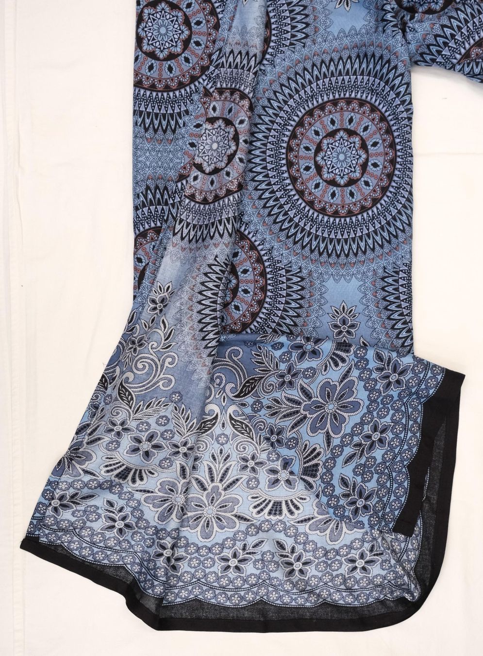 Pantaloni: Luftig leichte Hose aus Viskose gewickelt mit Schlitz – Nuovo (secondo la descrizione) da Zürich venduto da Masala-Oase 3