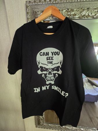 T-Shirt Schwarz Totenkopf Print Grösse L neu
