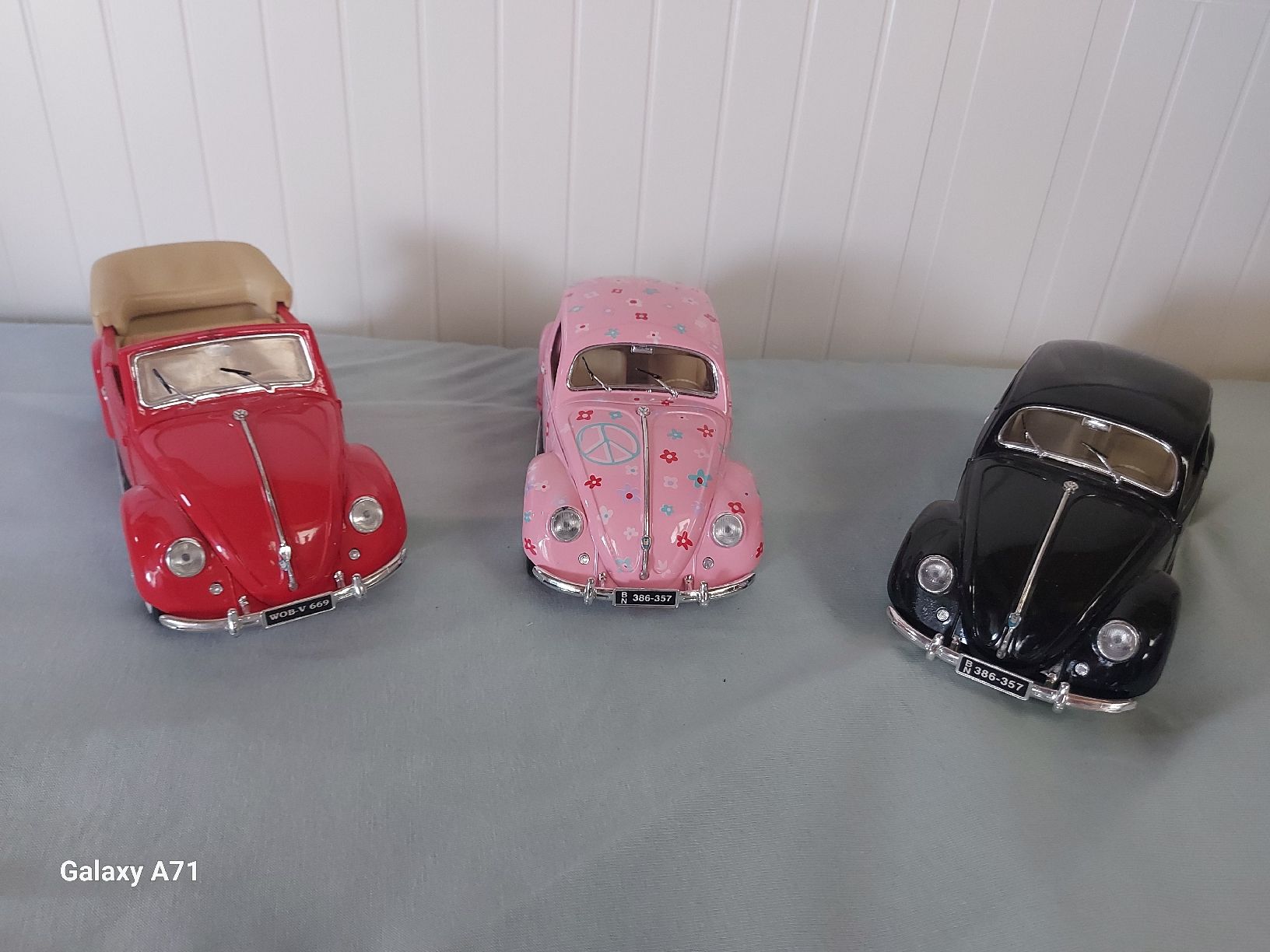 Volkswagen Modellautos: 3 VW Käfer 1:18 – Gebraucht aus Rumisberg von AaronRodgers81
