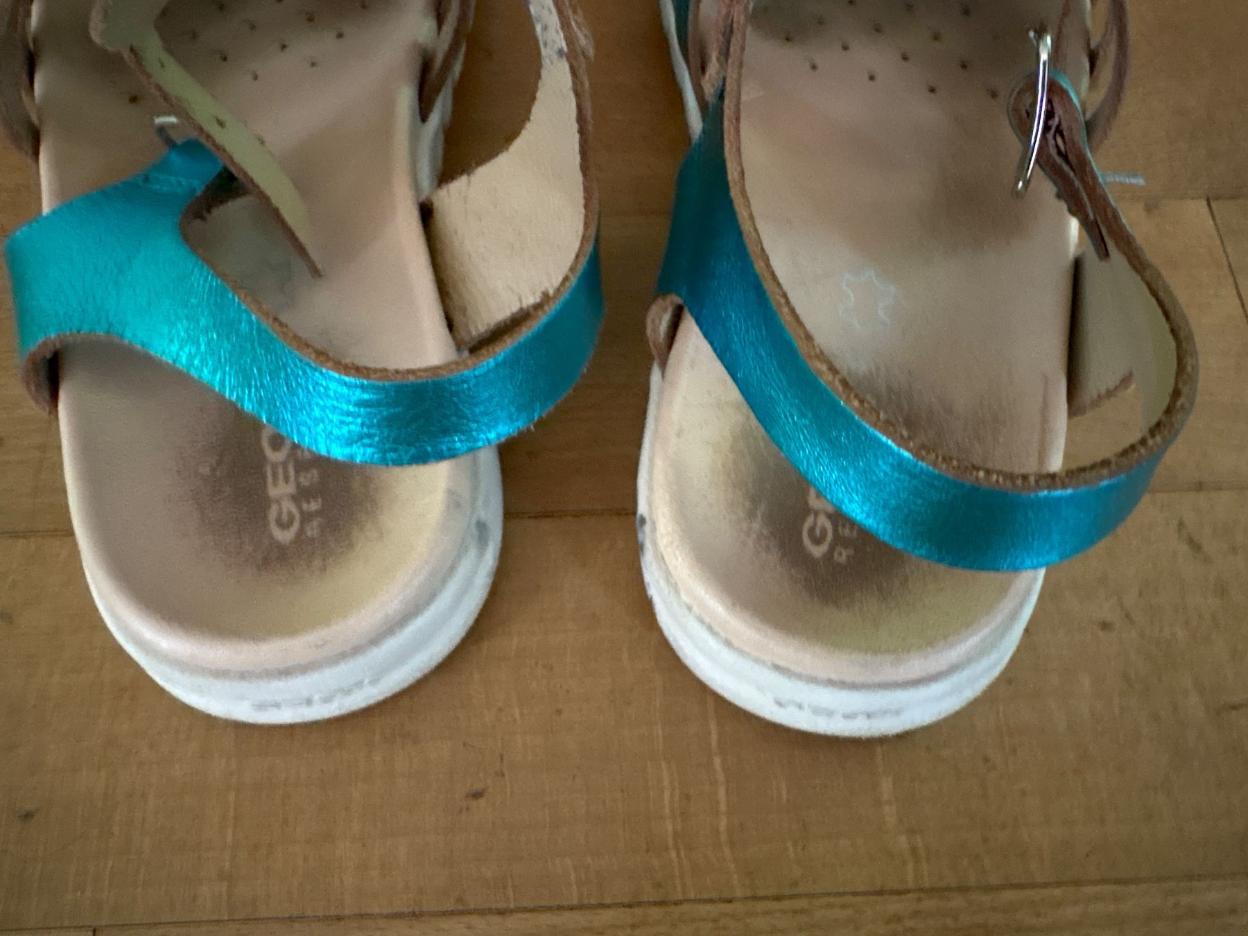Geox Scarpe per ragazze: GEOX Sandalen, türkis, Gr. 35 – Usato da Winterthur venduto da Maciej123 2
