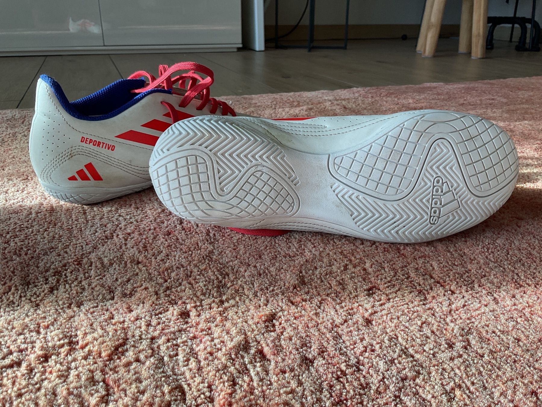 Adidas Chaussures garçon: Hallenschuhe – D'occasion à Remetschwil par Lulu099 2