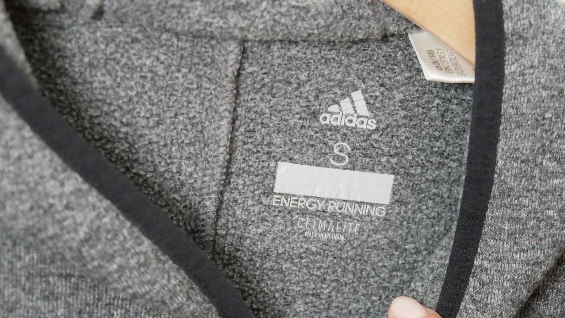 Adidas Maglioni & Felpe: Adidas Energy Running Hoodie Sweatshirt Pullover grau – Nuovo (secondo la descrizione) da Zürich venduto da julia_vina 1