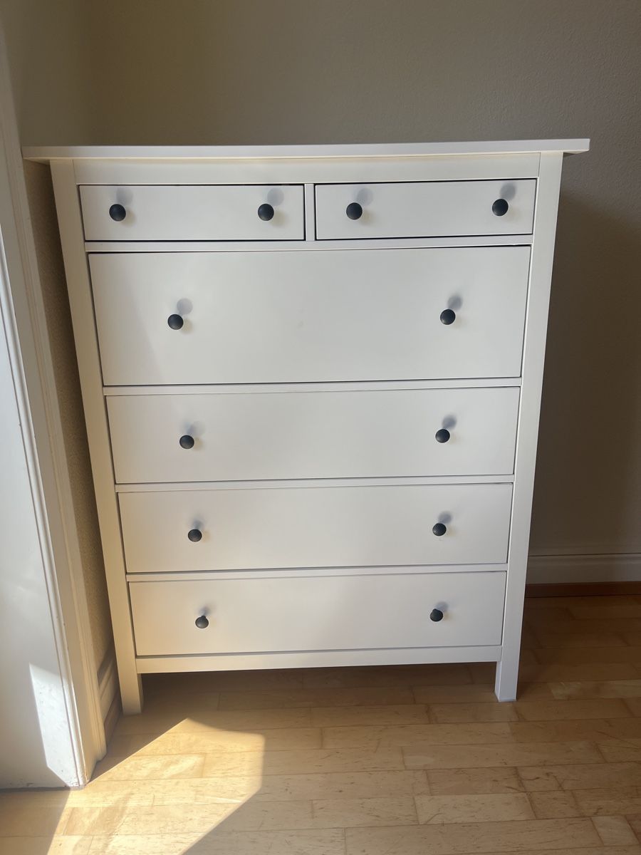 Ikea Cassettiere: Hemnes Kommode – Usato da Zürich venduto da El762