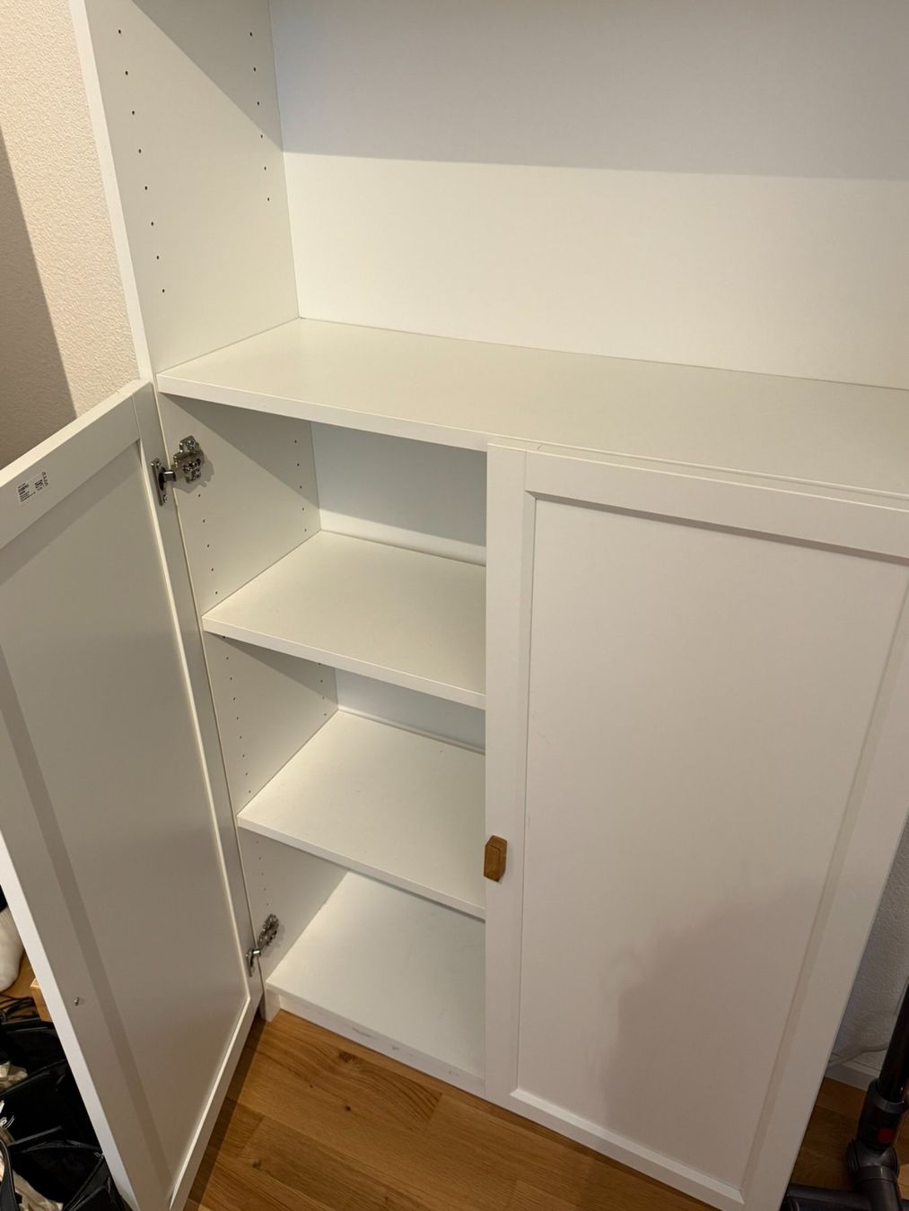 Ikea Scaffali: Billy Regal IKEA mit Türen – Usato da Rüti ZH venduto da leairina 1