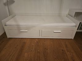 Auszieh-/Tagesbett, weiss von IKEA (BRIMNES 160x200cm)