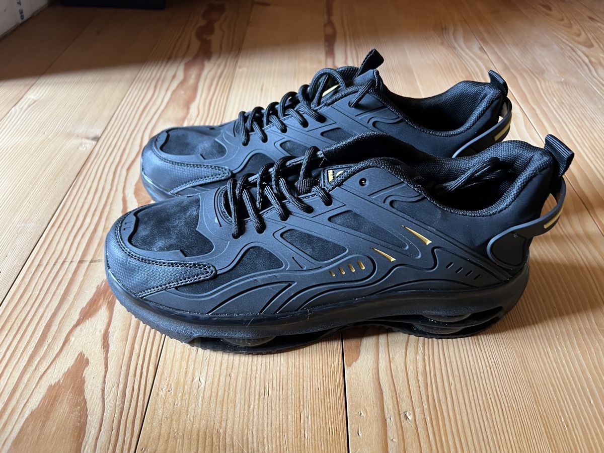 Scarpe da uomo: Turnschuh Gr.43 – Usato da Reigoldswil venduto da Gora5