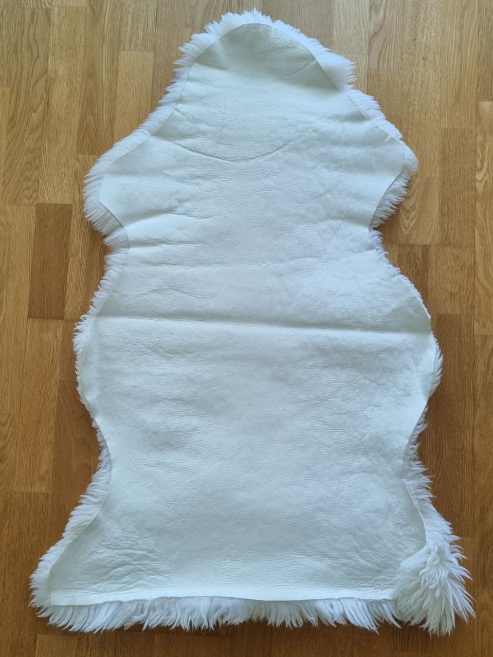 Ikea Tappetini fitness: Ikea Schaffell weiss – Usato da Ebikon venduto da Dubi1 2