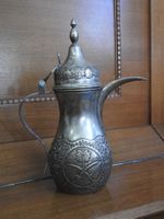 antike arabische Schnabelkanne