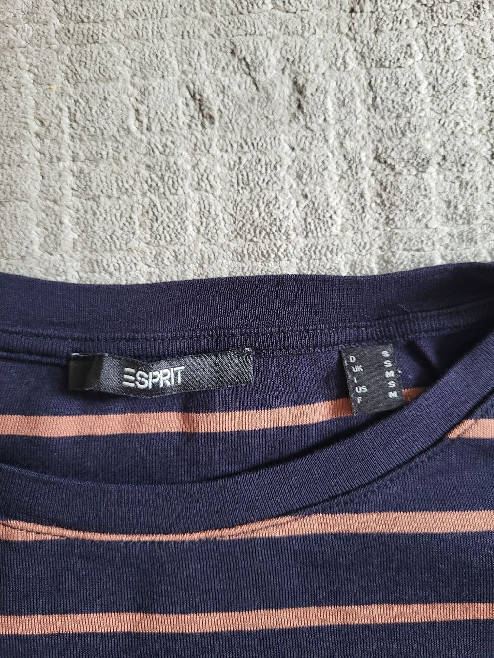 Esprit T-shirts: Esprit T-Shirt Grösse S/36 – Neuf (Voir description) à St.Gallen par Einstein87 1