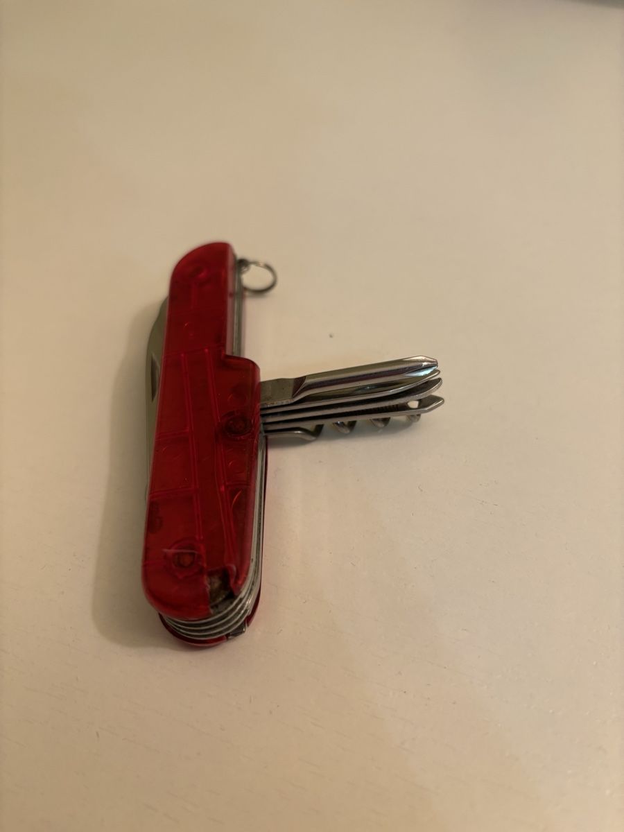Coltelli tascabile: Schweizer Taschenmesser – Usato da Zürich venduto da Sime23 1