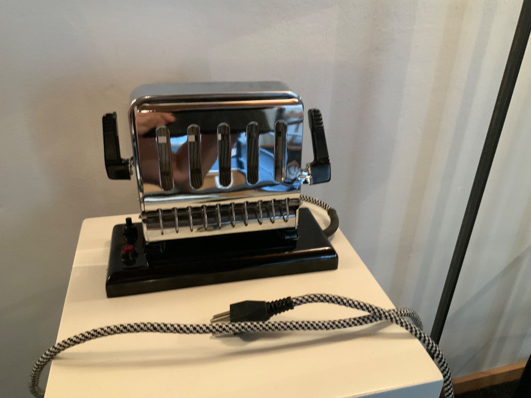 Jura Appareils de cuisine: JURA Toaster Typ 150 Chrome Retrolook – D'occasion à Wil SG par Strila 1