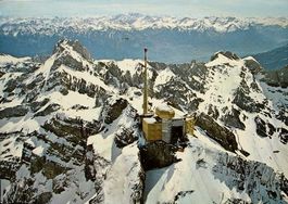 SÄNTIS Flugaufnahme - Bergstation mit Altmann