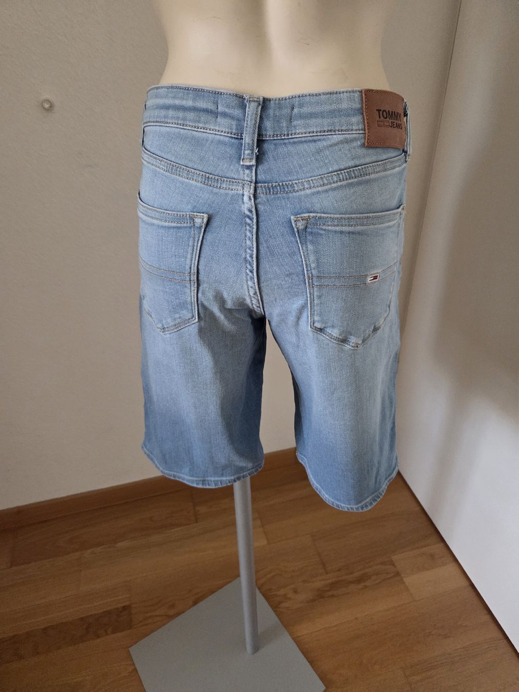 Tommy Hilfiger Jeans: Tommy Shorts/Jeans – Usato da Luzern venduto da asmele2 2