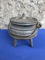 Gusseiserner Topf Kilkirk mit Deckel und drei Beinen