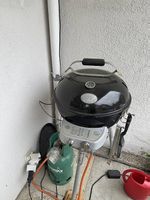 Gasgrill Outdoorchef Porto mit Zubehör.