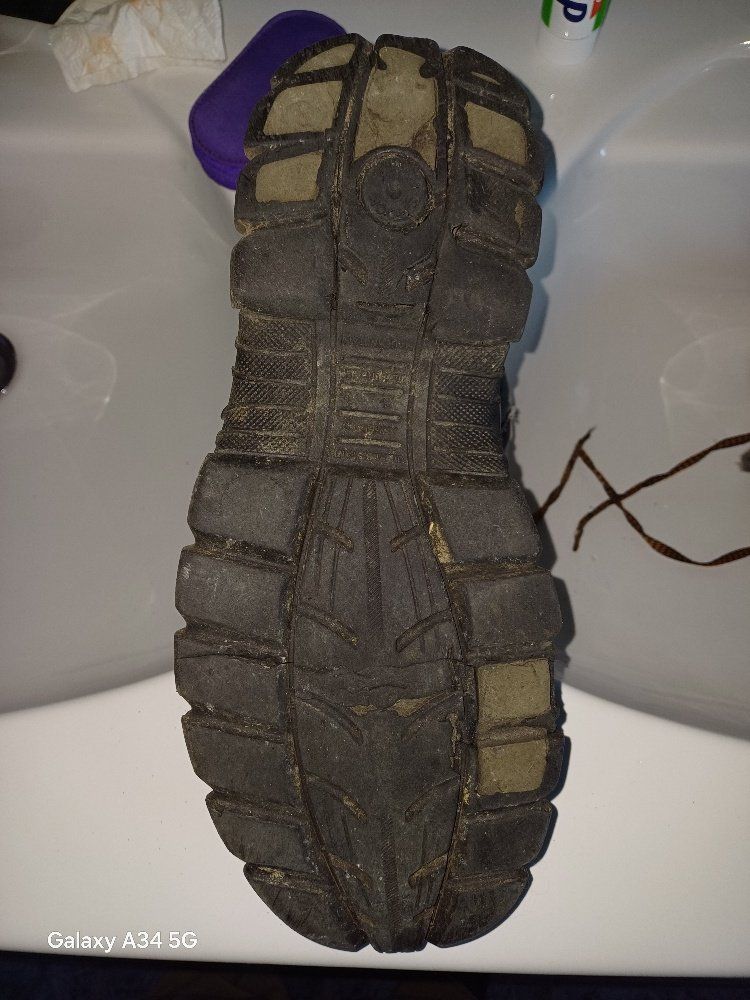 Scarpe da uomo: 1 Paar Arbeitsschuhe mit Stahlkappe – Usato da Höri venduto da 2oo892 2