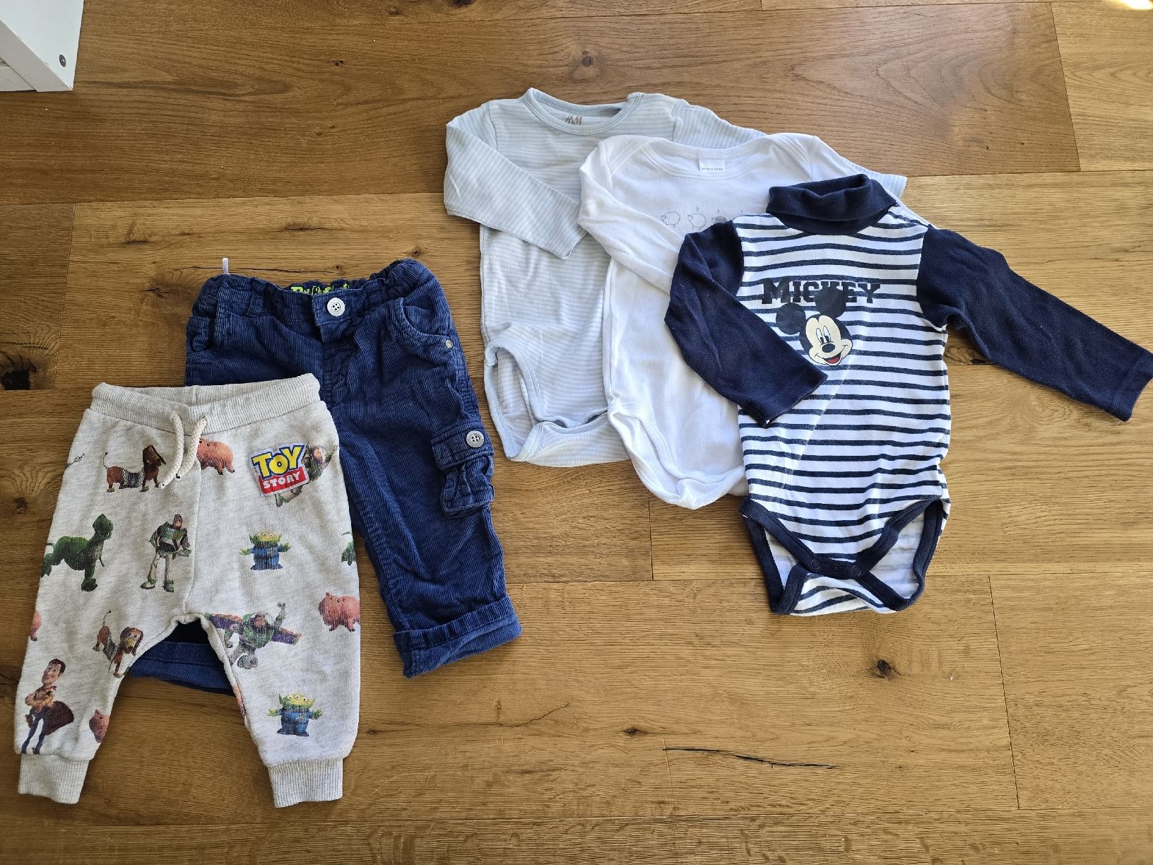 Lotti & Set di vestiti: Kleiderpaket Junge Größe 68-74 – Usato da Berg TG venduto da mar_ros