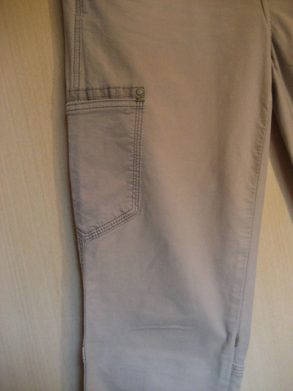 Nile Pantaloni: Pantalon Nile taille M – Usato da Delémont venduto da marryb 2
