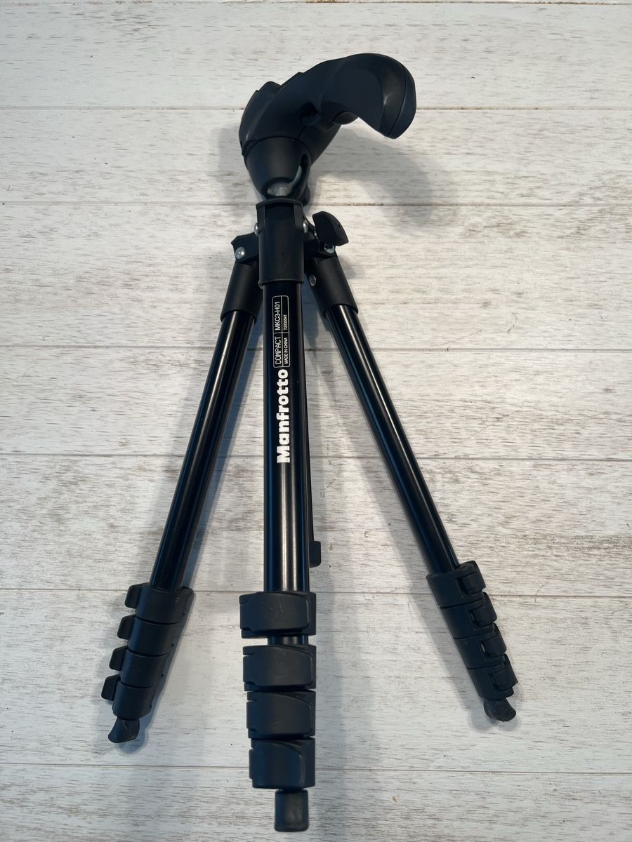 Manfrotto Stative & Stativköpfe: Manfrotto Mkc3-H01 Stativ – Gebraucht aus Huttwil von luk_9tdh