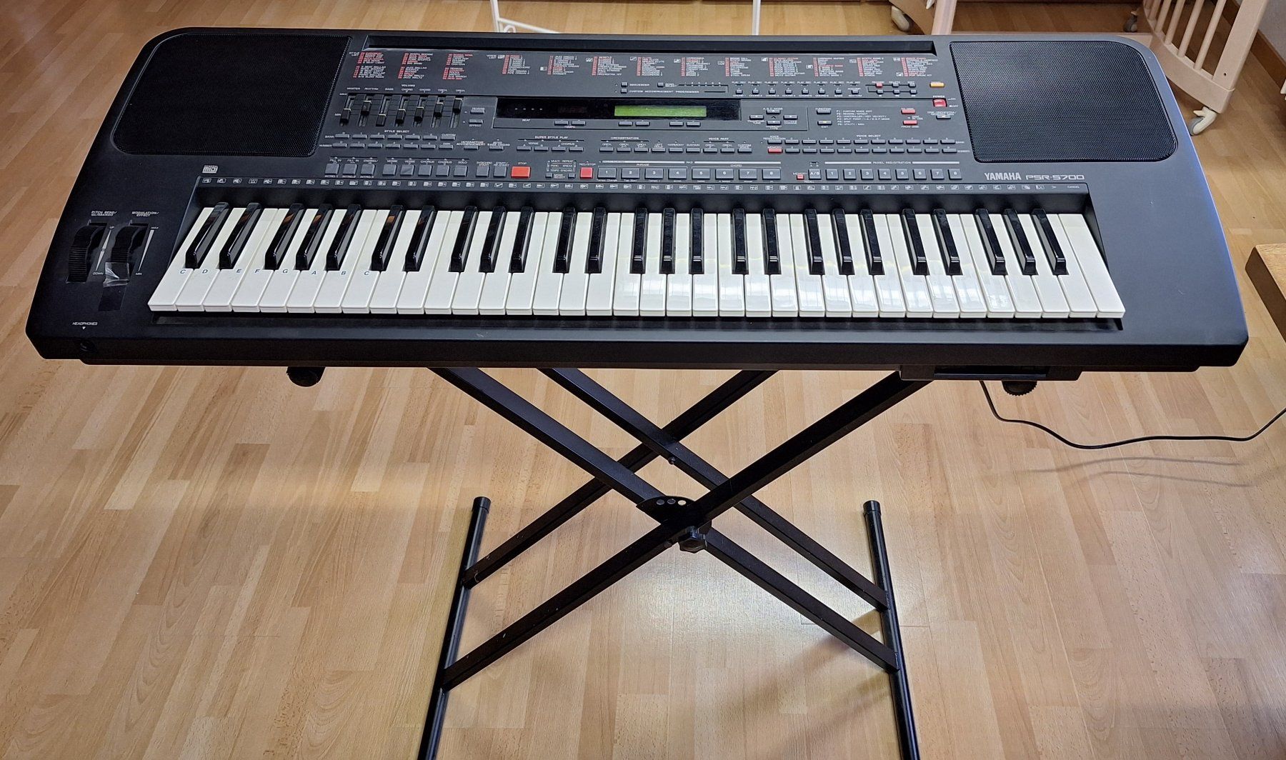 Yamaha Instruments de musique: Keyboard Yamaha PSR 5700 – D'occasion à Bargen BE par AladinPeter 4