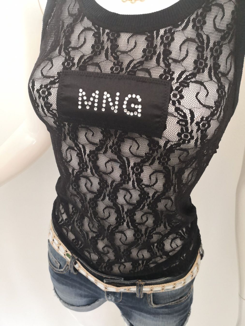 Mango Tops: 🤩MANGO SPITZEN-TOP STRETCH SCHWARZ MIT STRASS – Neuf (Voir description) à Olten par Naja-Twins-Twins 5