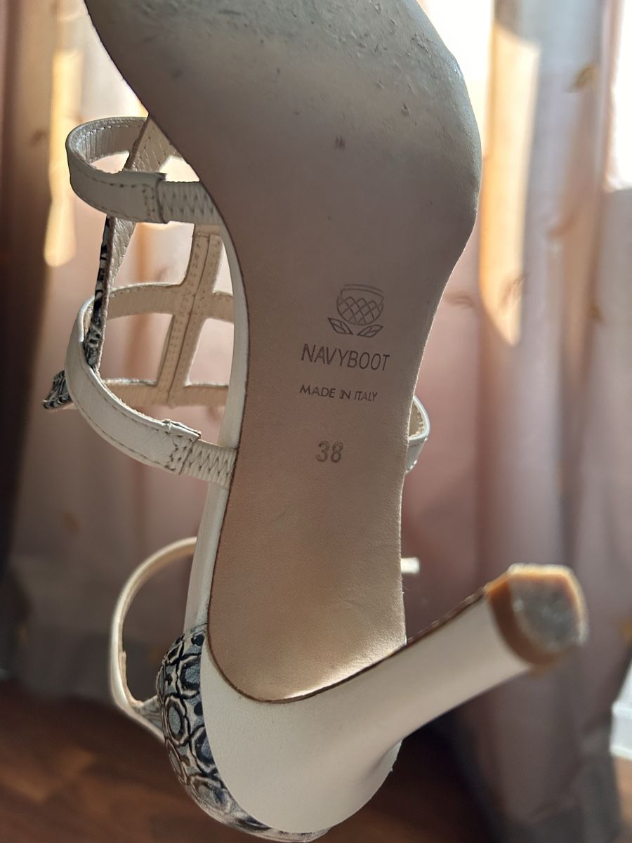 Navyboot Scarpe da donna: Sommersandalen von Navyboot, Leder, fast neu – Nuovo (secondo la descrizione) da Winkel venduto da bvi_npv6 2