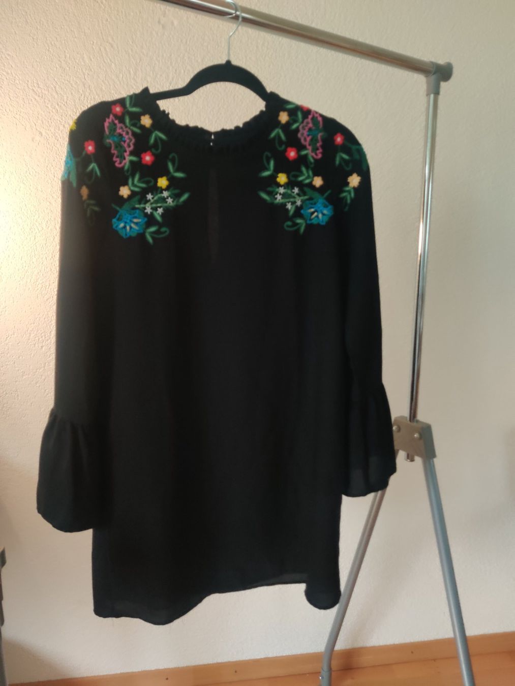 Zara Vestiti: Jolie robe Zara taille S – Usato da Fribourg venduto da cou_v62j 1