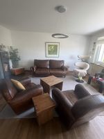 Ledersofa & zwei Sesseln