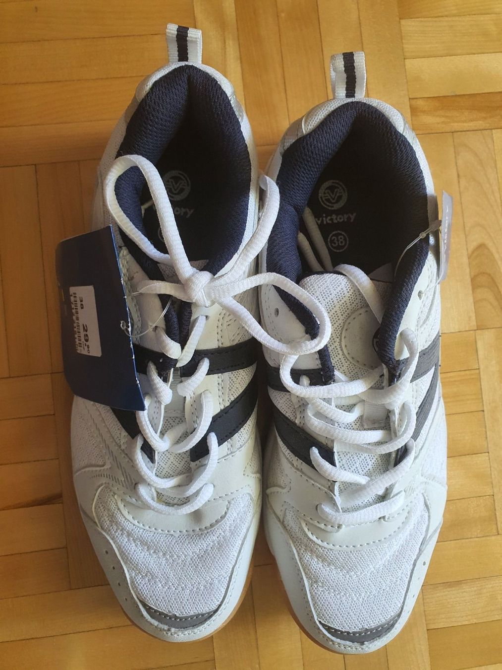 Victory Scarpe per ragazzi: Neue Schuhe von Victory – Nuovo e nell'imballaggio originale da Schaffhausen venduto da Jaggi 1