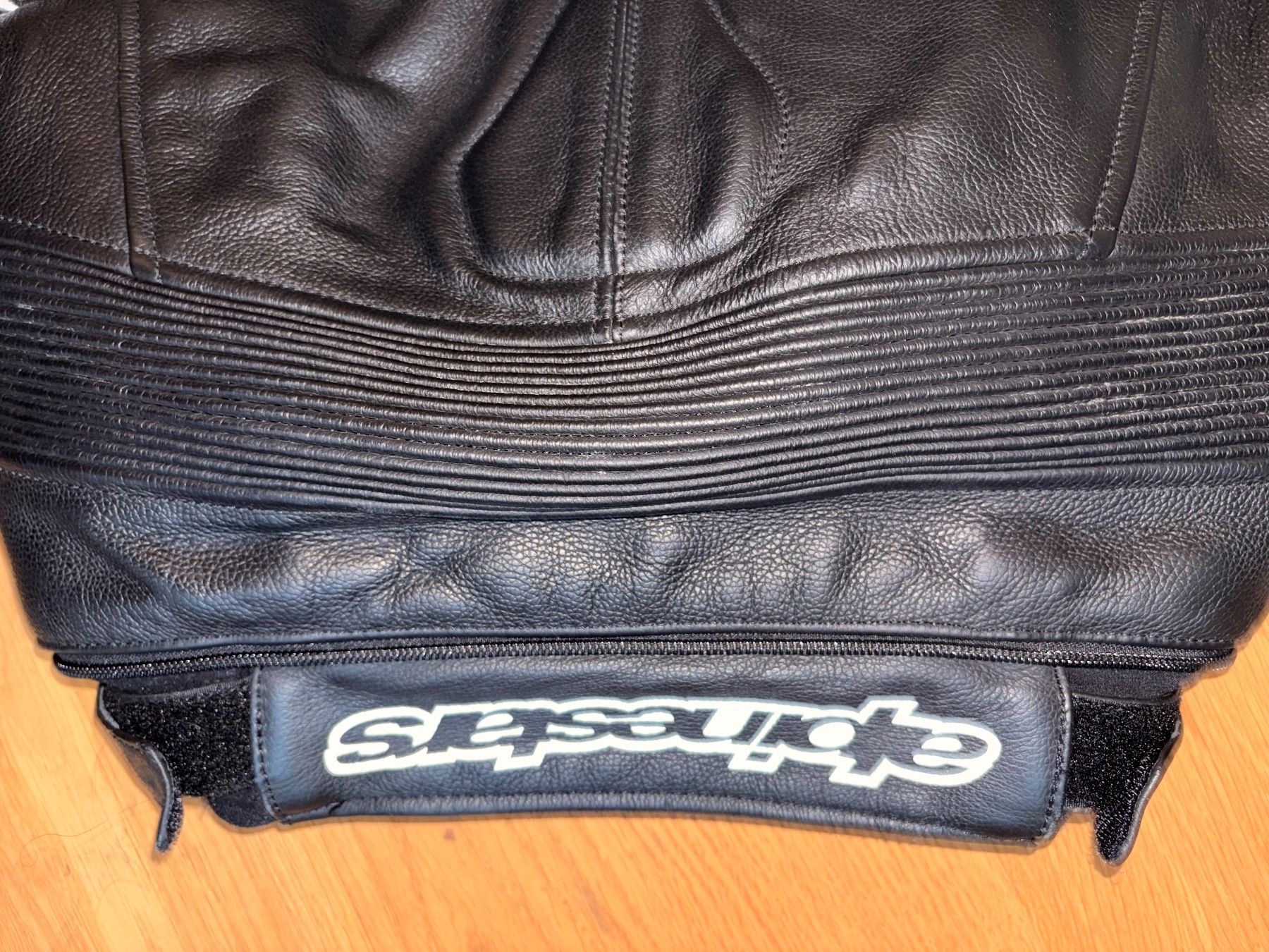 Alpinestars Pantaloni: Alpinestars Track Leather Pants – Usato da Basel venduto da leu_5gtn 3